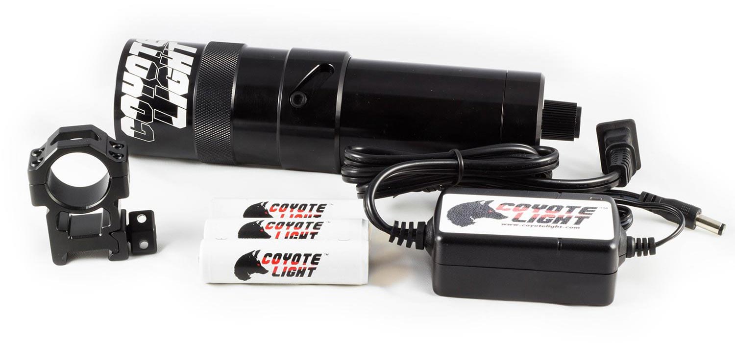 Coyote Light Rechargeable Spotlight White Led 800 Yd