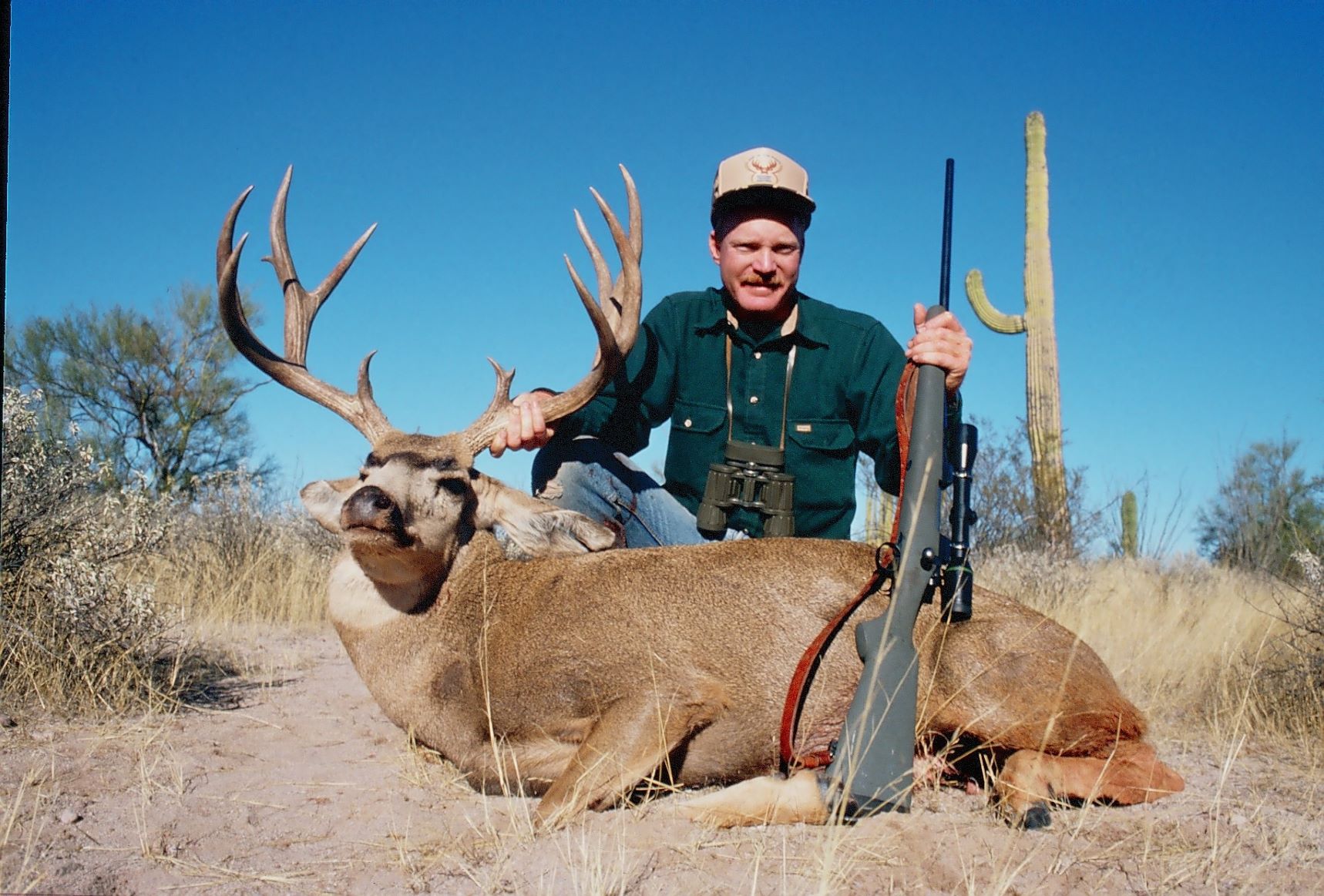 A gorgeous desert mule, taken with the most finicky rifle Boddington ever owned, a Remington .280 Mountain Rifle. It grouped poorly with all factory loads then available, but shot extremely well with very “standard-recipe” hand-loads.